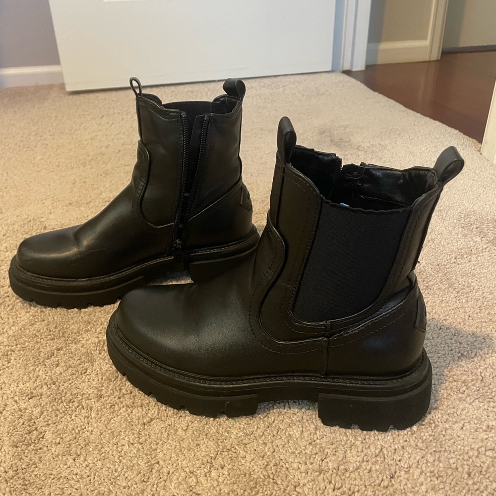 Black boots